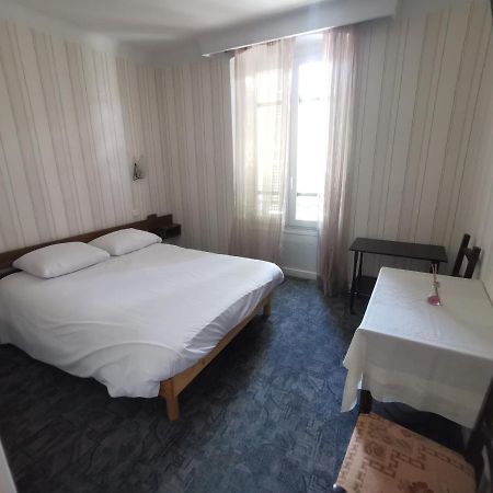 Hotel Le Tourisme Embrun Dış mekan fotoğraf