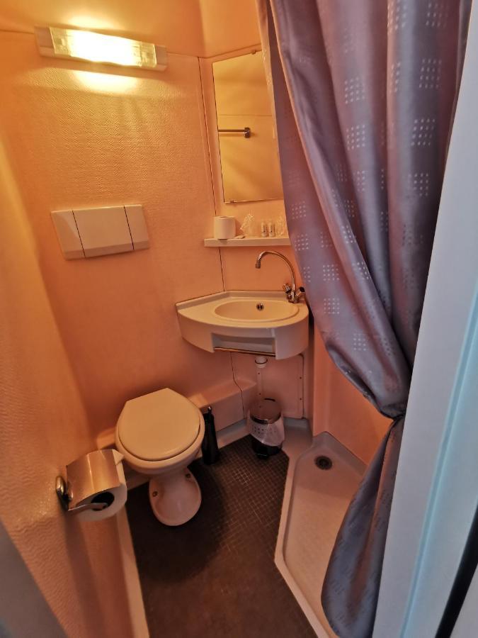 Hotel Le Tourisme Embrun Dış mekan fotoğraf